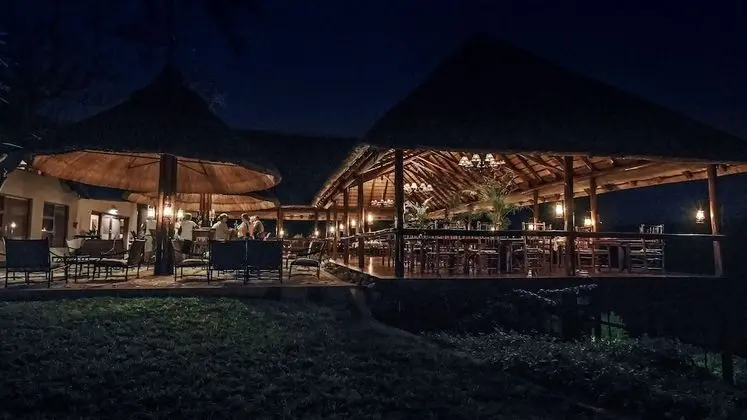 Nyati Safari Lodge - Dış Mekan