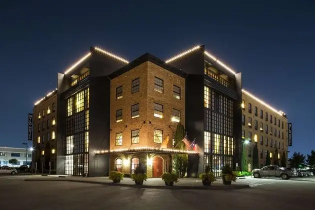 NYLO Dallas Plano Hotel, Tapestry Collection by H