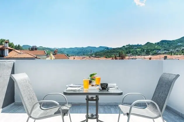 Nymphes Deluxe Accommodation - Dış Mekan