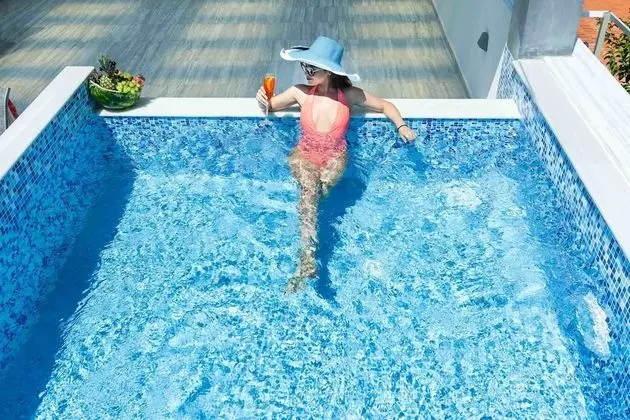 Nymphes Deluxe Accommodation - Öne Çıkan Resim