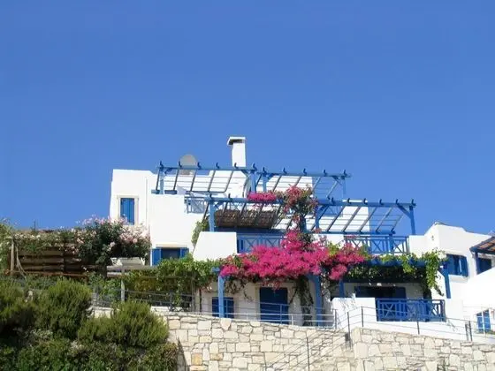 Nymphes Luxury Apartments - Dış Mekan
