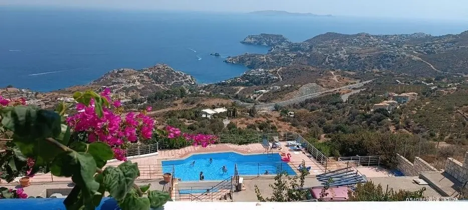 Nymphes Luxury Apartments - Havuz