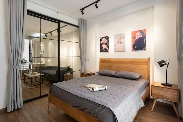 NYNA - Home Away From Home - Oda