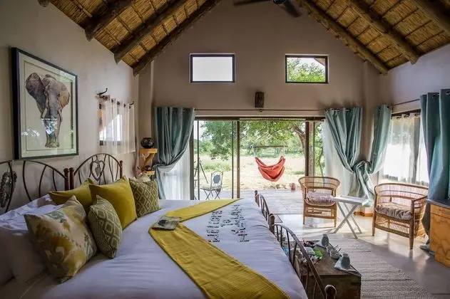 Nyumbani Estate Bush Lodge - All Inclusive - Oda