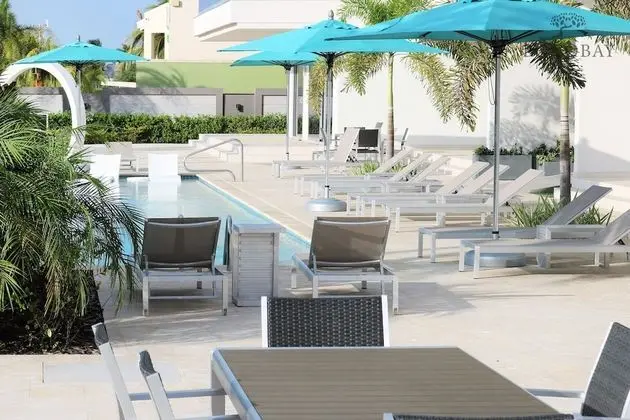 O Condominium Beachfront Residences - Havuz