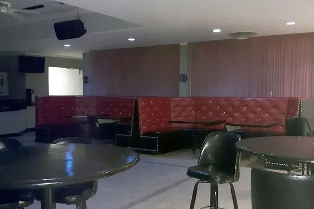 Hotel O Jackson I-55 North - Yerinde Yemek