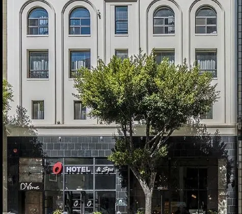 O Hotel