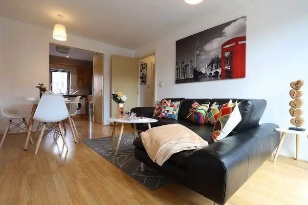 O2 Mailbox Central Premier Apartment - İç Mekan