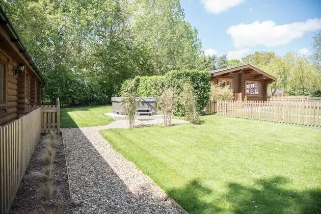 Oak Lodge With Hot Tub, Kingfishers - İç Mekan
