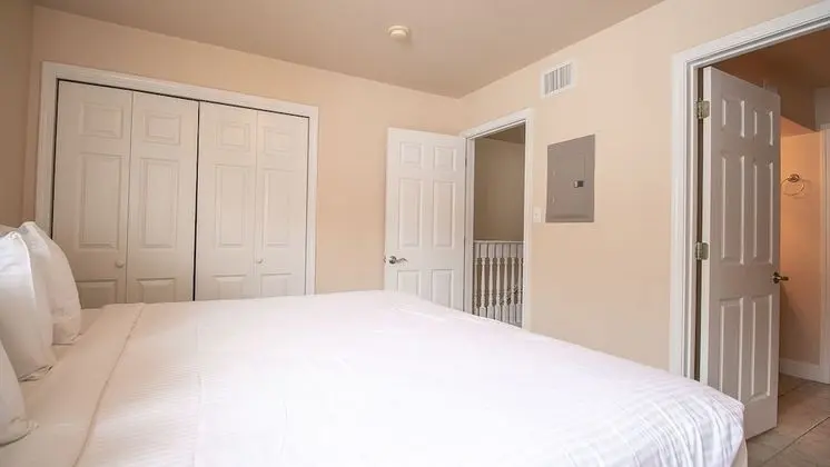 Oak Shores 102 - Oda