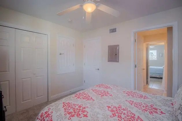 Oak Shores 66 - Oda
