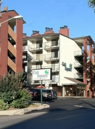 Oak Square Condominiums