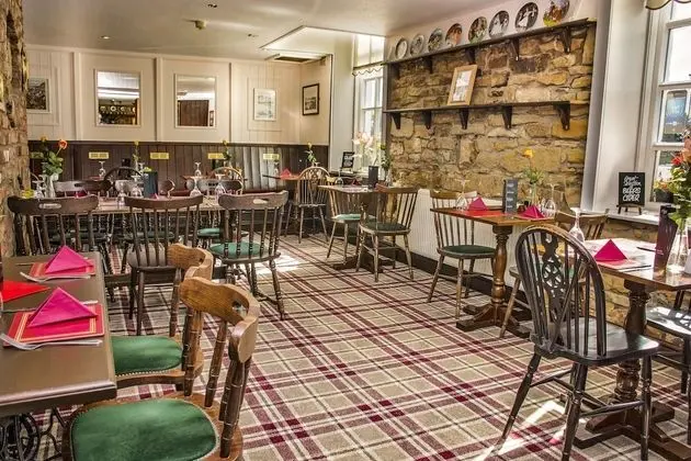 The Oak Wheel Pub - Yerinde Yemek