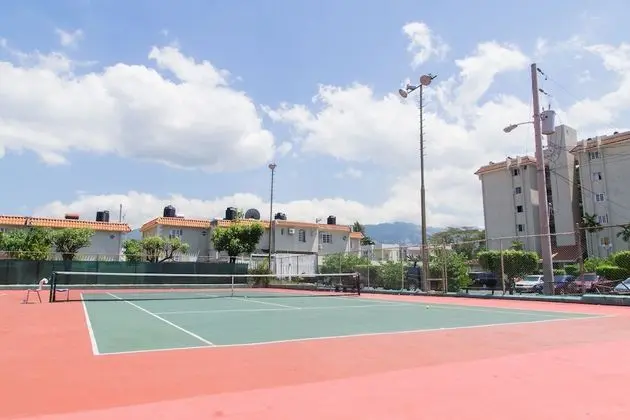 Oakland CE by Pro Homes Jamaica - Fitness