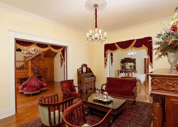Oaklea Mansion Bed and Breakfast - Lobi