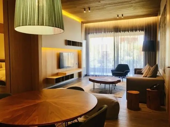 Oakridge Hotel & Spa