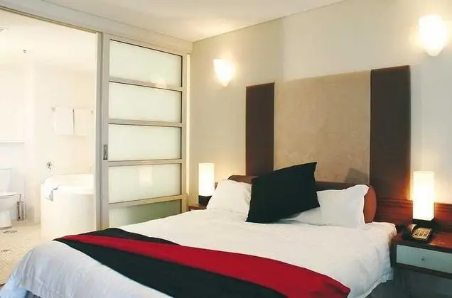 Oaks Adelaide Embassy Suites - Oda