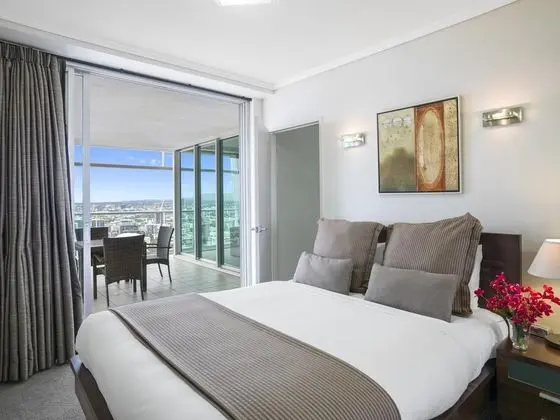 Oaks Adelaide Embassy Suites - Oda