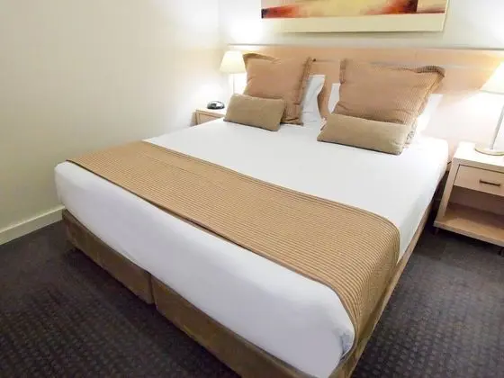 Oaks Adelaide Embassy Suites - Oda