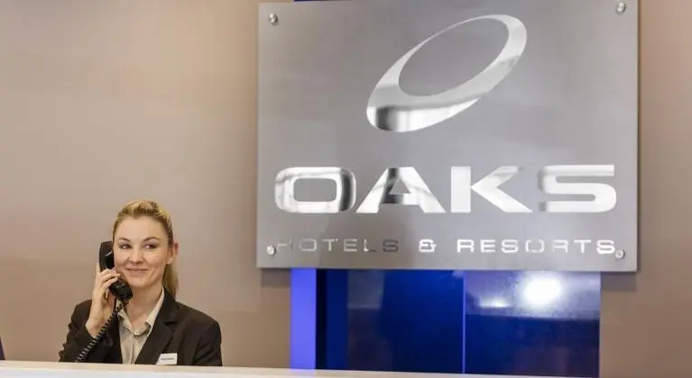 Oaks Adelaide Horizons Suites - Lobi