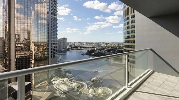 Oaks Brisbane on Felix Suites