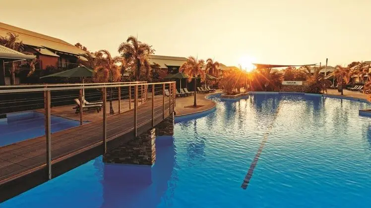 Oaks Cable Beach Resort