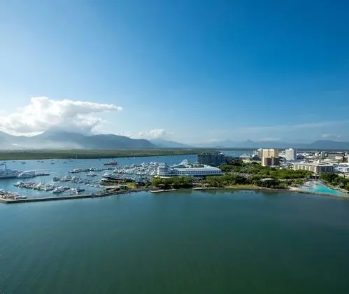 Oaks Cairns Hotel - Dış Mekan