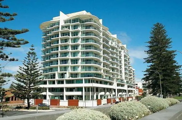 Oaks Glenelg Liberty Suites