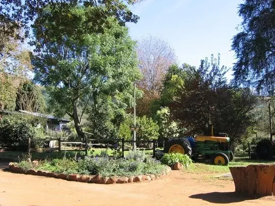 Oaks Lifestyle Farm & Holiday Resort