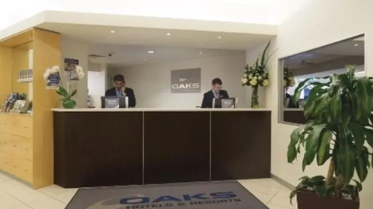 Oaks Melbourne Lonsdale Suites - Lobi