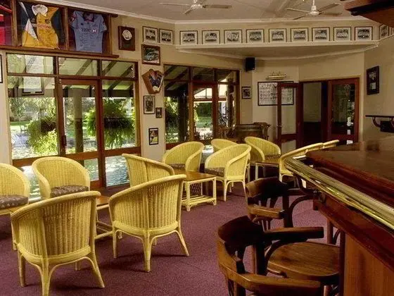 Oaks Oasis Resort - Bar