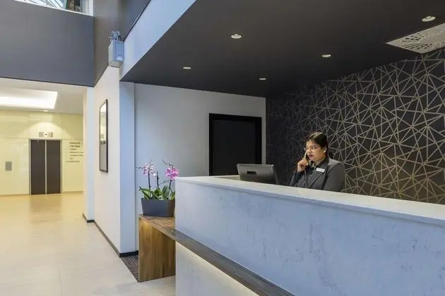 Oaks Wellington Hotel - Lobi