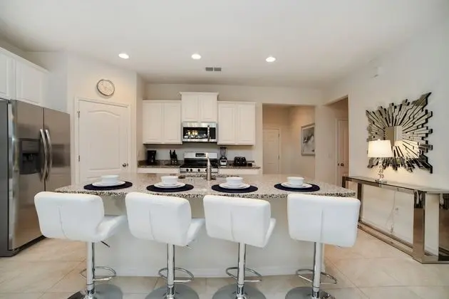 Oakshaddows Villa Windsor At Westside - Mutfak