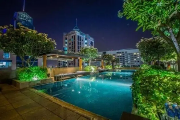 Oakwood Premier Prestige Bangalore - Havuz