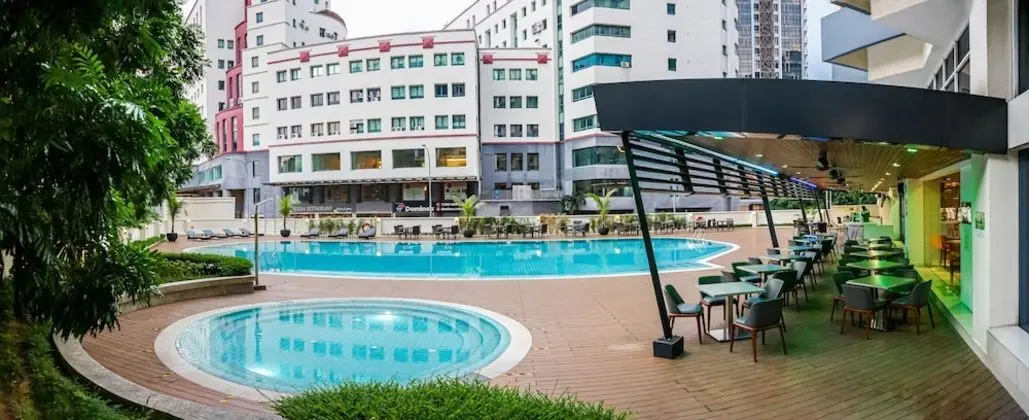 Oakwood Hotel & Residence Kuala Lumpur - Havuz