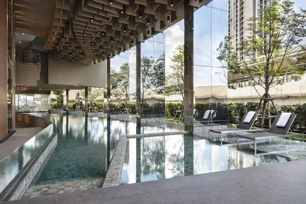 Oakwood Suites Tiwanon Bangkok - Havuz