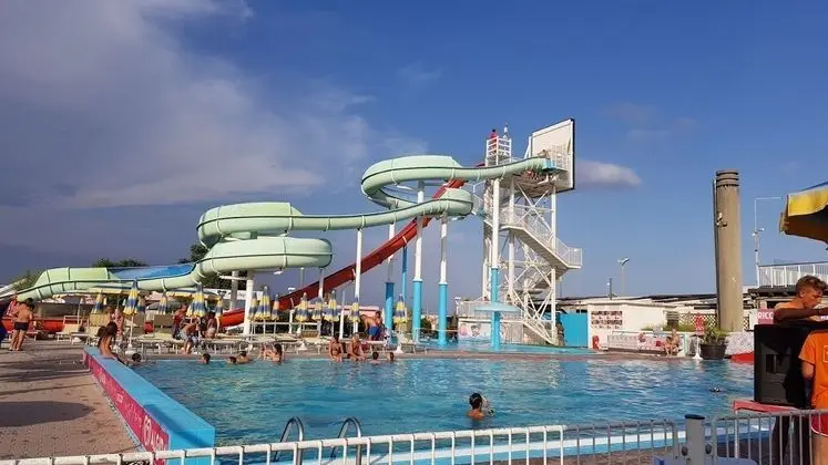 Hotel Oasi del Mare - Havuz