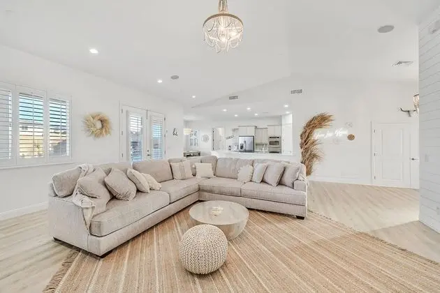 Villa Oasis A Stunning Pool Experience Minutes to Vegas Strip Spa Waterfall RV Parking 5 Bedrms 6 Beds 1 Story - Oda