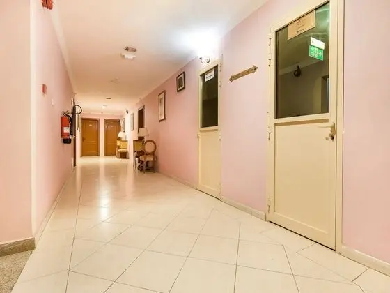 Oasis Hotel Apartment - Lobi