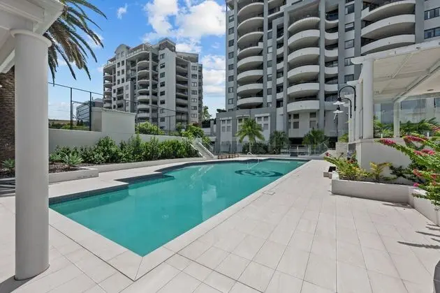 The Oasis Apartments - Öne Çıkan Resim
