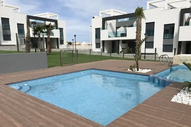 Oasis Beach IX - Christina - Havuz