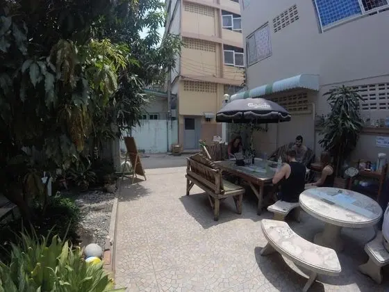 The Oasis Hostel - Adults Only - Dış Mekan