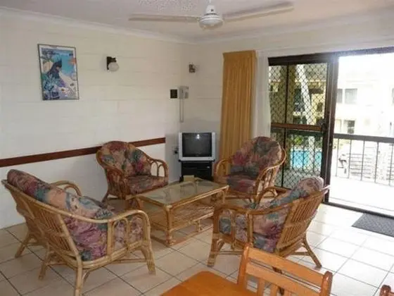 Oasis Inn Apartments