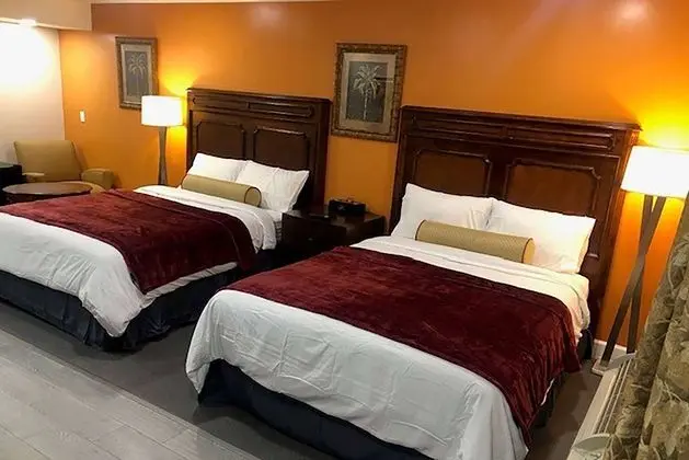 Oasis Inn & Suites