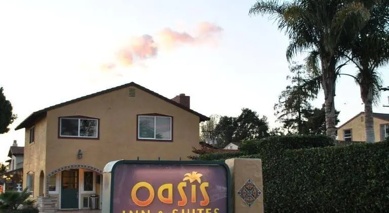 Oasis Inn and Suites