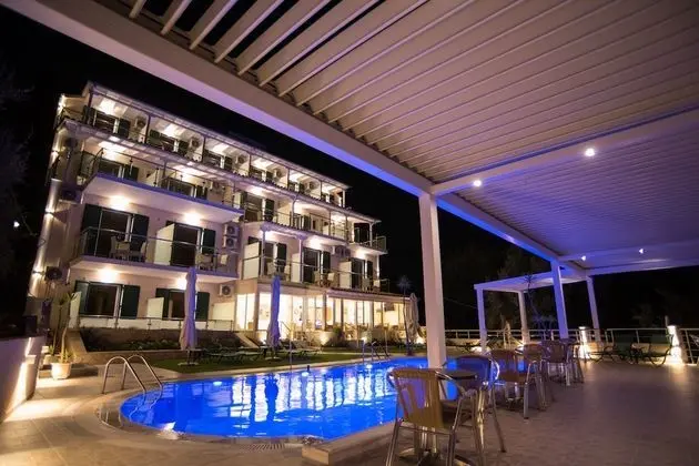 Oasis Hotel - Dış Mekan