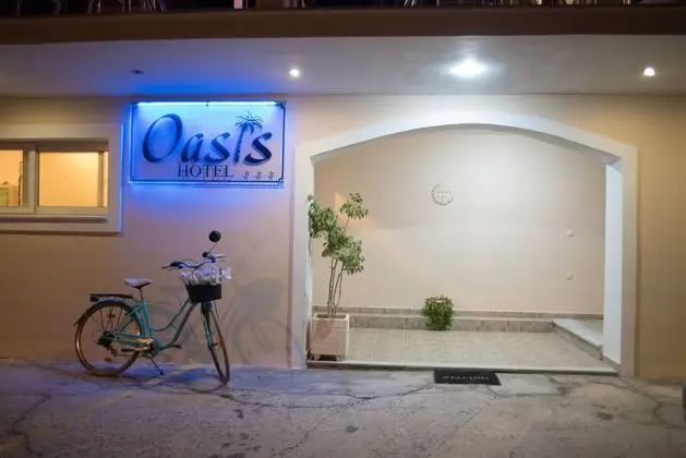 Oasis Hotel - Dış Mekan