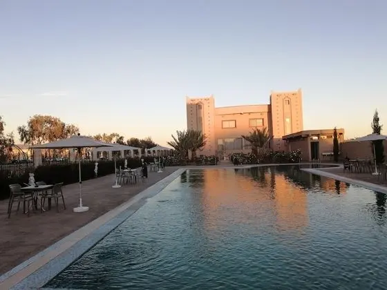 Hotel Oasis Palace - Havuz