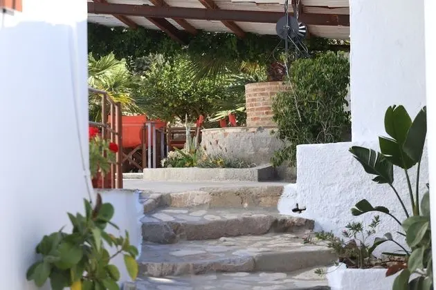 Oasis Rooms & Studios - Dış Mekan