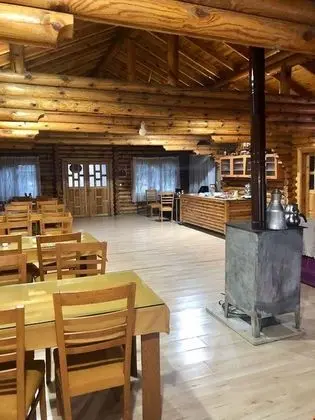Oba Kütük Bungalov Evleri - Lobi
